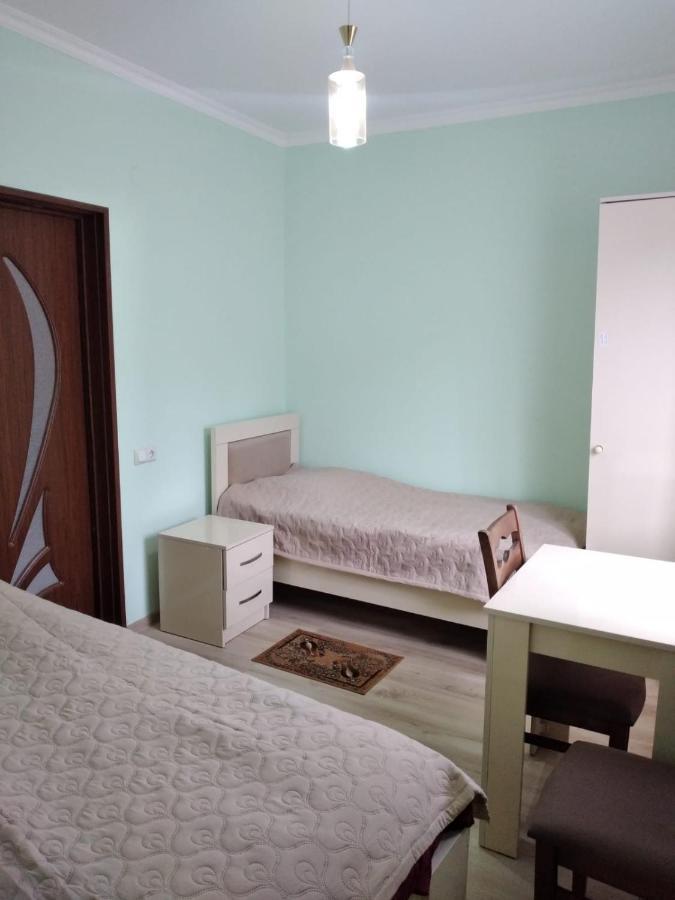 Nunu'S Guesthouse Tskaltubo Dış mekan fotoğraf