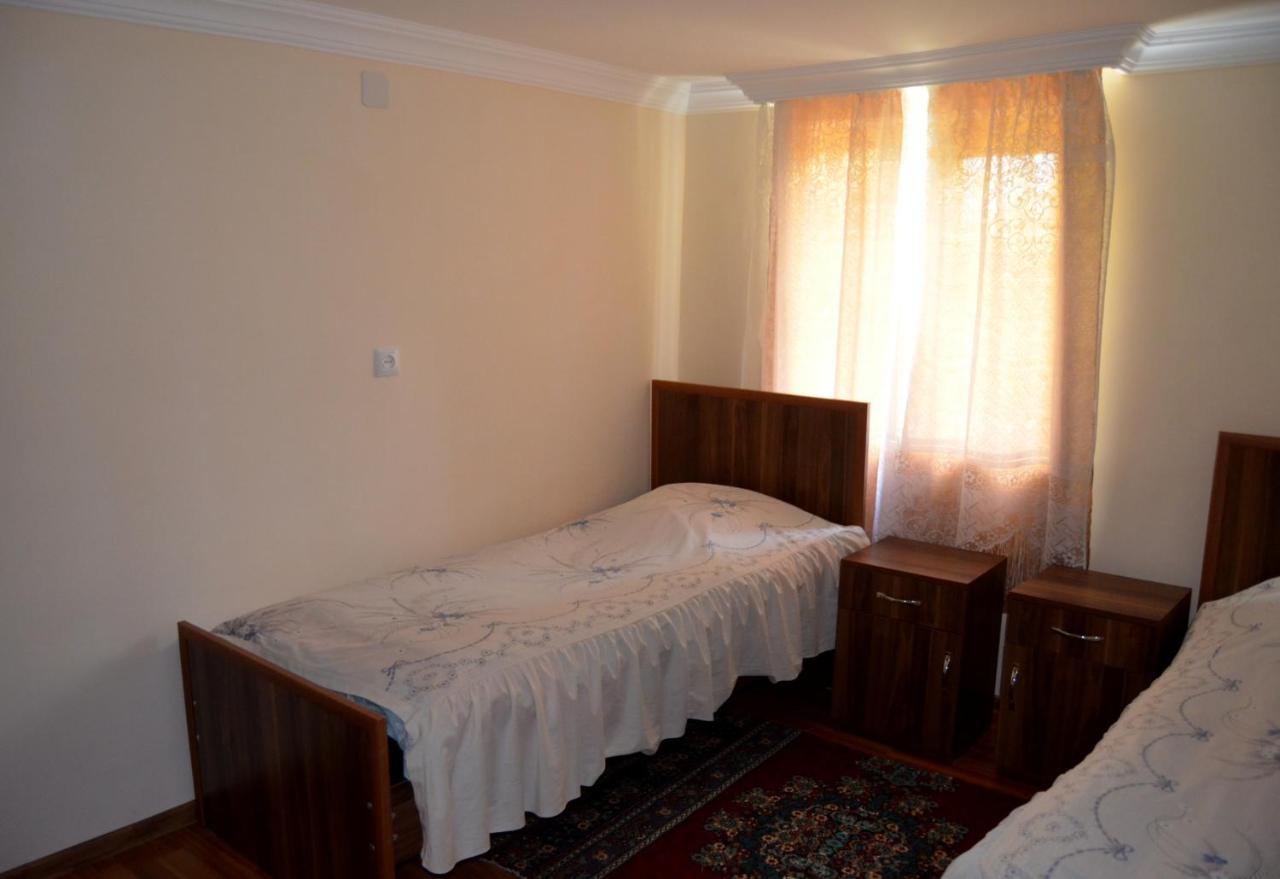 Nunu'S Guesthouse Tskaltubo Dış mekan fotoğraf